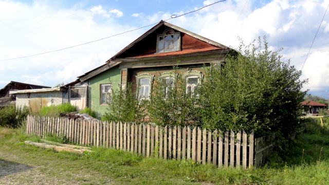 2012 главный фасад дома 3 на улице 3-я Пятилетка в городе Гороховце Владимирской области