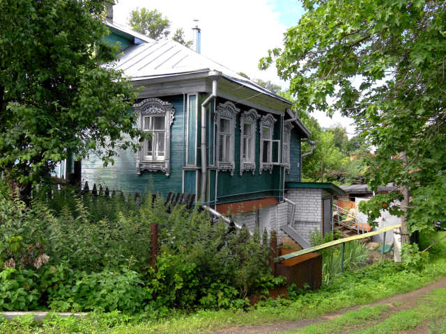 2012  8      