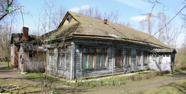 2007 Панорама молитвенного дома на пересечении улиц Базарная, Гаражная и Лакина; город Собинка, Владимирская область