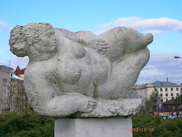 2002    ,  