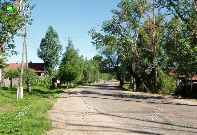 Центральная улица в селе Приклон Меленковского района Владимирской области