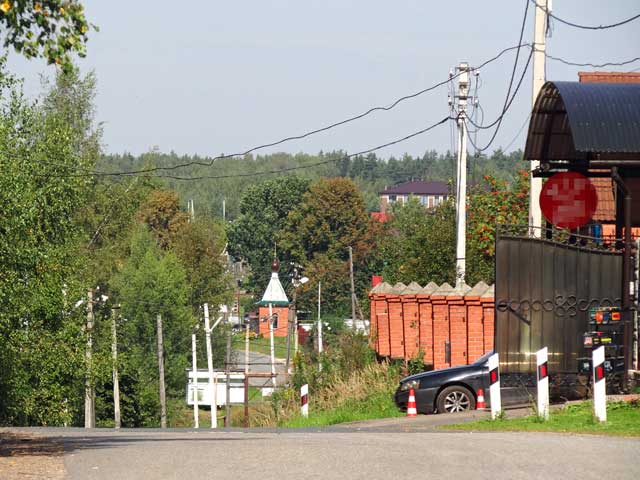 2025 главная улица Центральная ведёт по рельефам местности деревня Байгуши Судогодского района Владимирской области