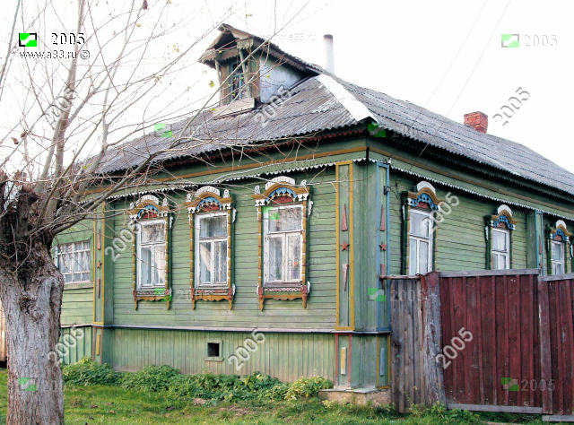 Дом 21 в деревне Гладышево Судогодского района Владимирской области в 2005 году