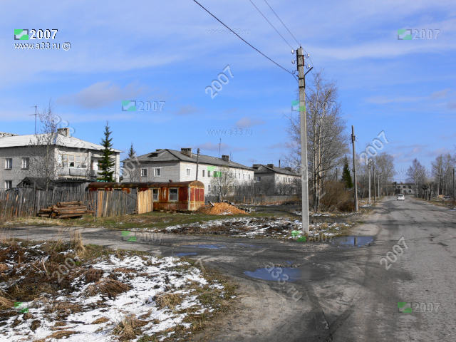 улица Гагарина в районе дома 30 в 2007 году посёлок Головино Судогодского района Владимирской области