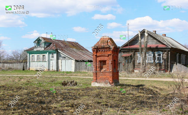 Памятник архитектуры 19 века православная часовня в посёлке Пировы Городищи Вязниковского района Владимирской области рядом с домами 48 50 на улице Садовой