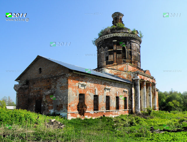 2011 Вид с юго-запада. Петропавловская церковь село Большепетровское Юрьев-Польского района Владимирской области