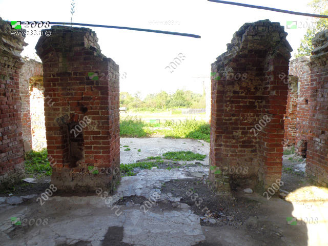 2008 Царские врата, вид на запад Троицкая церковь село Чёково Юрьев-Польского района Владимирской области
