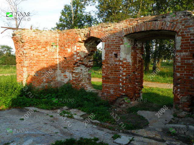 2008 Северная стена в интерьере четверика Троицкой церкви село Чёково Юрьев-Польского района Владимирской области