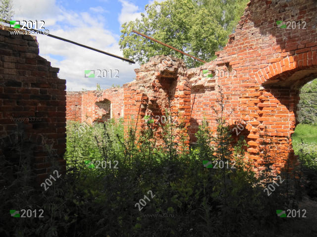 2012 Северная стена в интерьере четверика Троицкой церкви село Чёково Юрьев-Польского района Владимирской области