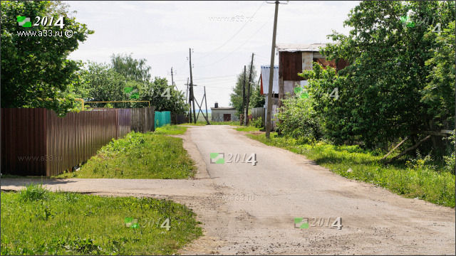 2014 Вид главной улицы в районе дома 1А; село Ополье Юрьев-Польского района Владимирской области