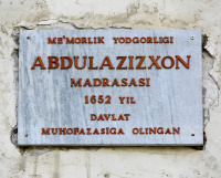 Abdulazizxon madrasasi 1652 yil