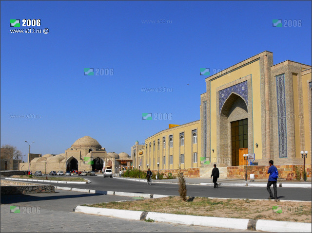   -,  ,   Mekhtar Anbar Street      Taki Sarrafon Trading Dome